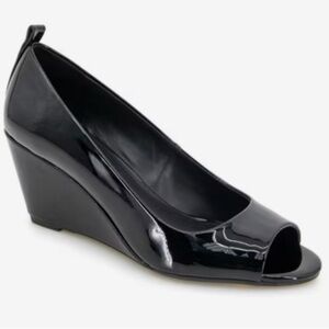 Kenneth Cole Reaction Elinor Black Patent Wedge Pumps Peep Toe Size 6